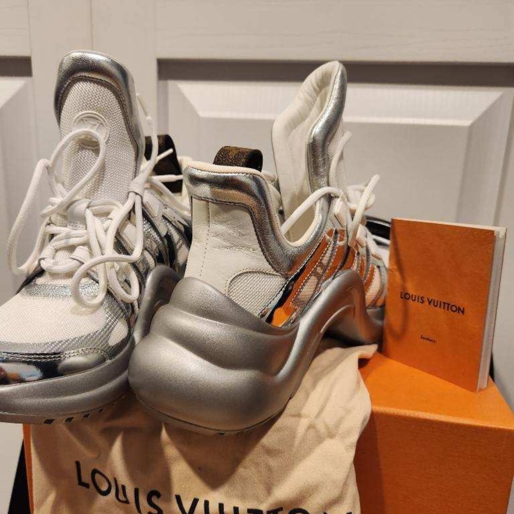 Louis Vuitton Silver/White Mesh and Leather Archlight Sneakers Size 39 - Picture 10 of 11